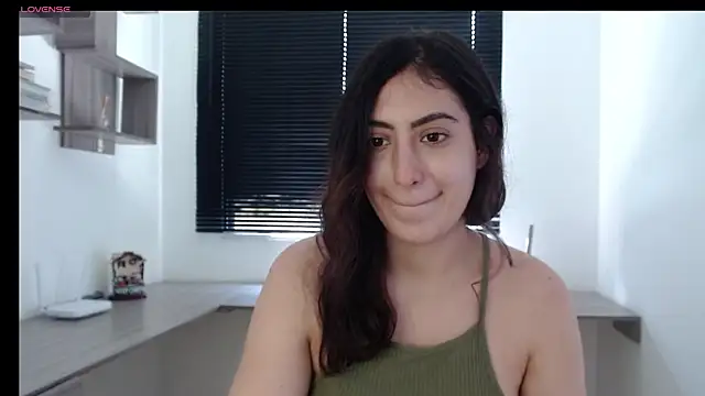 Snapshot of MIYESSI chatting on 19, 2, 2025 MIYESSI online show from 19, 2, 2025