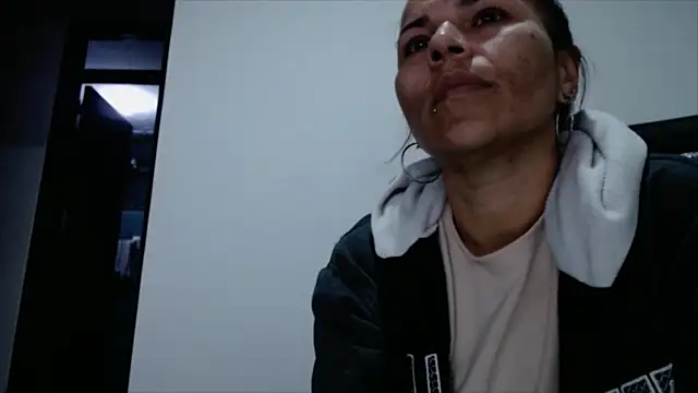 Snapshot of KaiicyQuuen chatting on 5, 3, 2025 KaiicyQuuen online show from 5, 3, 2025