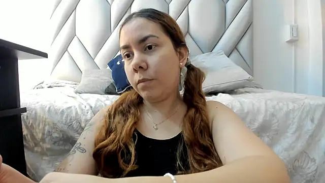 SakuraLee  online show from 28, 2, 2025