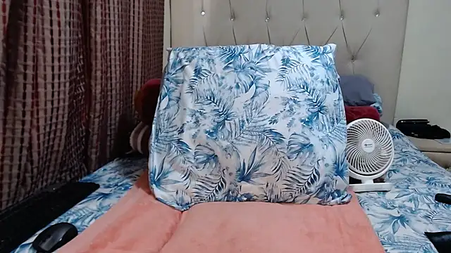 CHOCOLATEDARKBUSTYX online show from 9, 10, 2025