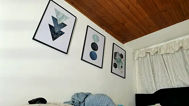 Snapshot of sam_her chatting on 6, 10, 2025 sam her online show from 6, 10, 2025