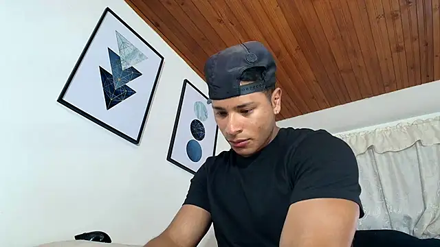 Snapshot of sam_her chatting on 24, 10, 2025 sam her online show from 24, 10, 2025