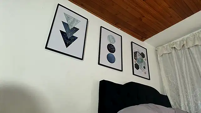 Snapshot of sam_her chatting on 25, 10, 2025 sam her online show from 25, 10, 2025