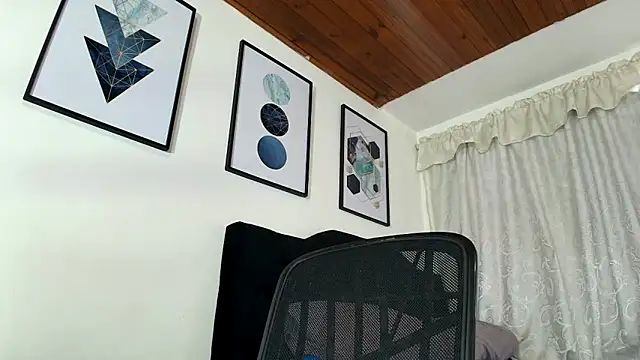 Snapshot of sam_her chatting on 2, 11, 2025 sam her online show from 2, 11, 2025