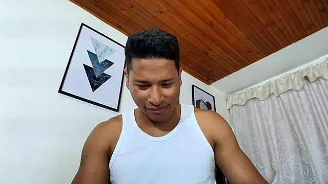 Snapshot of sam_her chatting on 8, 11, 2025 sam her online show from 8, 11, 2025