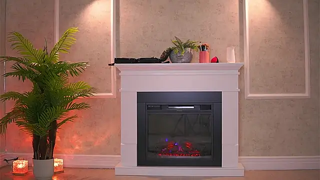 Abbela White online show from 5, 12, 2025