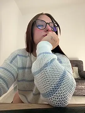 Megan lu2 online show from 11, 9, 2025