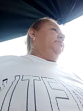HORNY MATURE25 online show from 31, 12, 2024