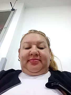 HORNY MATURE25 online show from 4, 1, 2025