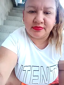 HORNY MATURE25 online show from 5, 1, 2025