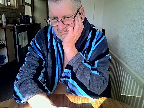 Snapshot of daddyflash chatting on 19, 3, 2025 daddyflash online show from 19, 3, 2025