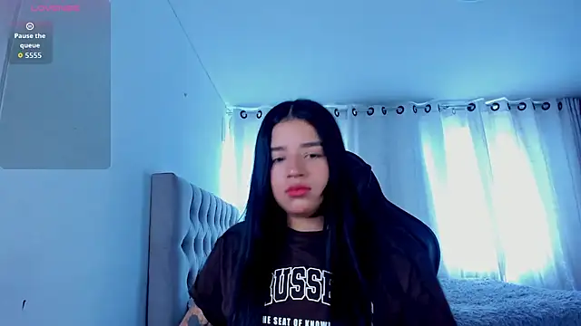 Snapshot of aliice_walker_ chatting on 19, 3, 2026 aliice walker online show from 19, 3, 2026