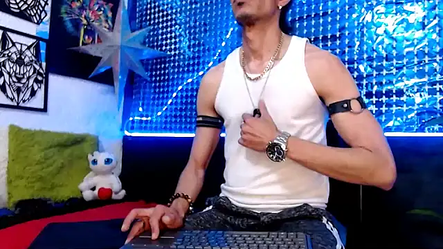 Mensecret69 online show from 2, 1, 2025