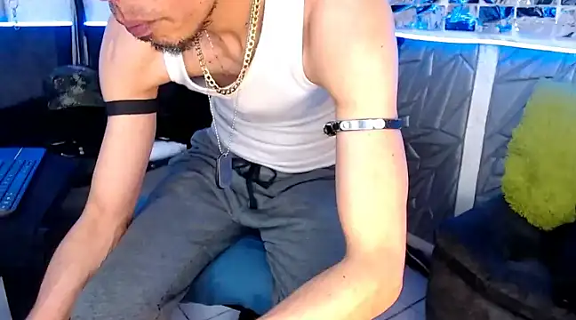 Mensecret69 online show from 25, 2, 2025