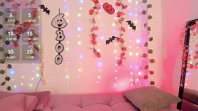 Snapshot of SamHill_1 chatting on 27, 10, 2025 SamHill 1 online show from 27, 10, 2025