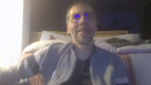 ptitcanard60600 online show from 22, 11, 2025