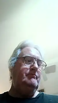 Snapshot of graham1980 chatting on 10, 11, 2025 graham1980 online show from 10, 11, 2025