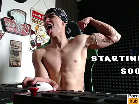 Snapshot of Curly_Angel24 chatting on 30, 9, 2025 Curly Angel24 online show from 30, 9, 2025