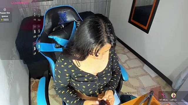 Charis 21 online show from 26, 10, 2025