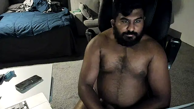 Snapshot of BearBro234 chatting on 30, 10, 2025 BearBro234 online show from 30, 10, 2025