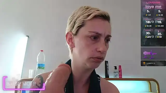 Liza Rosa online show from 22, 2, 2025