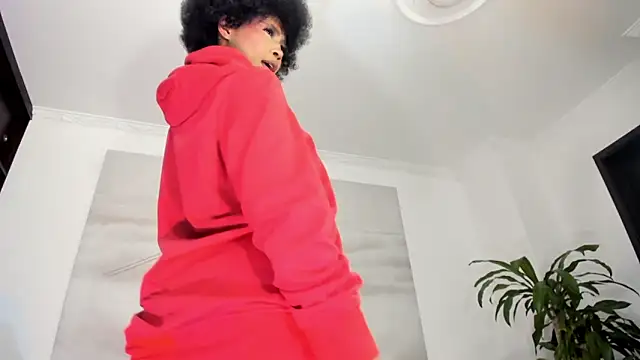 Snapshot of Apotheosis01 chatting on 14, 2, 2025 Apotheosis01 online show from 14, 2, 2025