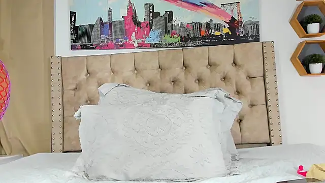 KeryHillson online show from 10, 2, 2025