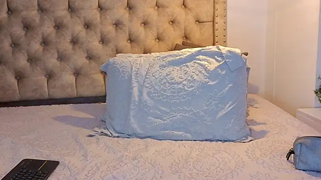 Snapshot of KeryHillson chatting on 11, 2, 2026 KeryHillson online show from 11, 2, 2026