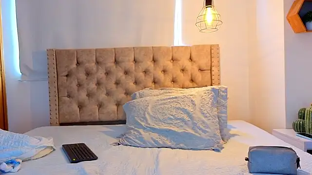 Snapshot of KeryHillson chatting on 6, 3, 2026 KeryHillson online show from 6, 3, 2026