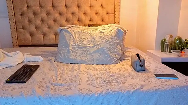 Snapshot of KeryHillson chatting on 21, 3, 2026 KeryHillson online show from 21, 3, 2026