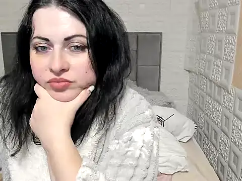 Lillian2 online show from 20, 2, 2025