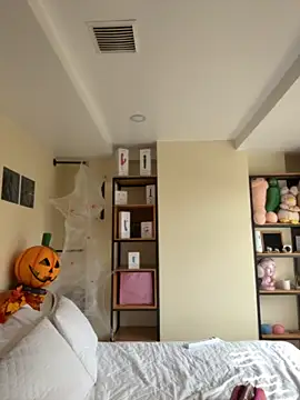 Snapshot of Nicollemays chatting on 22, 10, 2025 Nicollemays online show from 22, 10, 2025