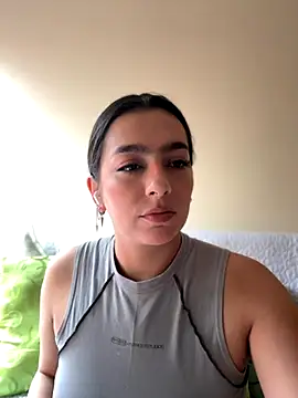 Snapshot of Nicollemays chatting on 4, 11, 2025 Nicollemays online show from 4, 11, 2025