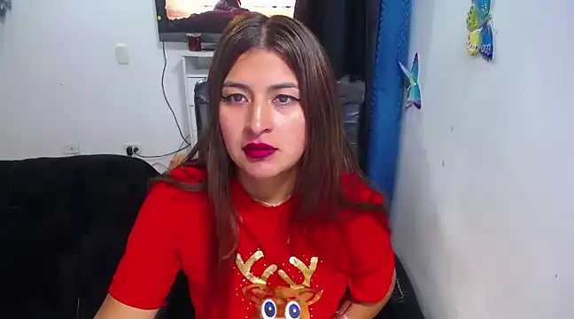 Yunhot  online show from 16, 12, 2024