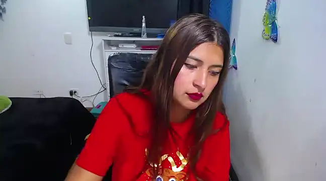 Yunhot  online show from 18, 12, 2024