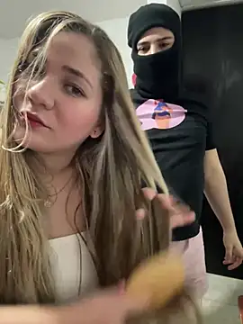 Snapshot of Celestedubois chatting on 13, 1, 2025 Celestedubois online show from 13, 1, 2025