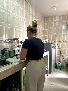 Snapshot of Celestedubois chatting on 5, 11, 2025 Celestedubois online show from 5, 11, 2025