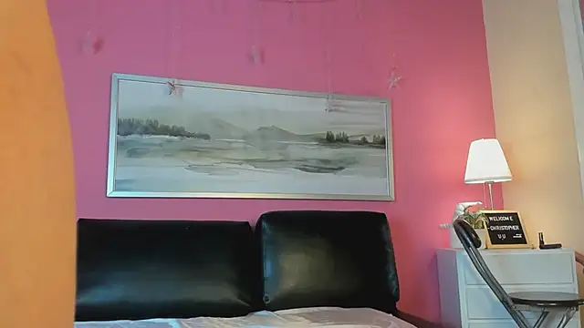Tiffanysurez  online show from 29, 1, 2025