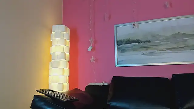 Tiffanysurez  online show from 30, 1, 2025
