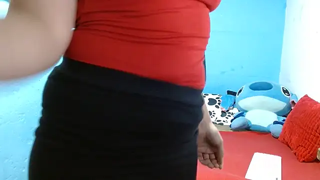 Snapshot of clarisse69 chatting on 23, 12, 2024 clarisse69 online show from 23, 12, 2024