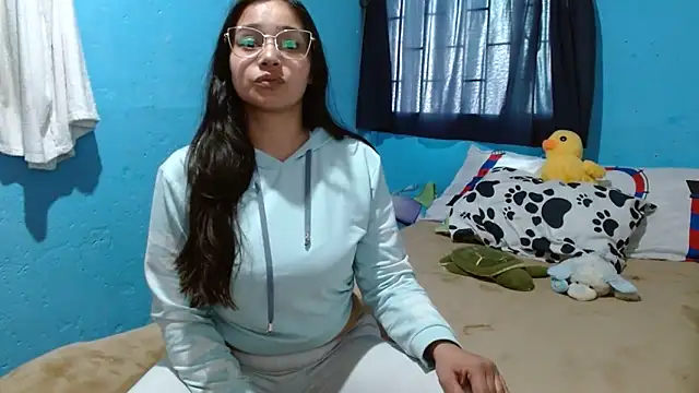 Snapshot of clarisse69 chatting on 3, 2, 2025 clarisse69 online show from 3, 2, 2025