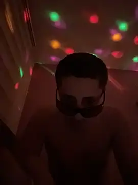 WhiteeMen online show from 16, 11, 2025