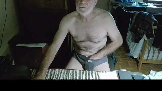 Snapshot of terrybare chatting on 2, 11, 2025 terrybare online show from 2, 11, 2025