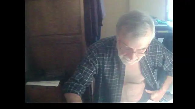 Snapshot of terrybare chatting on 23, 11, 2025 terrybare online show from 23, 11, 2025