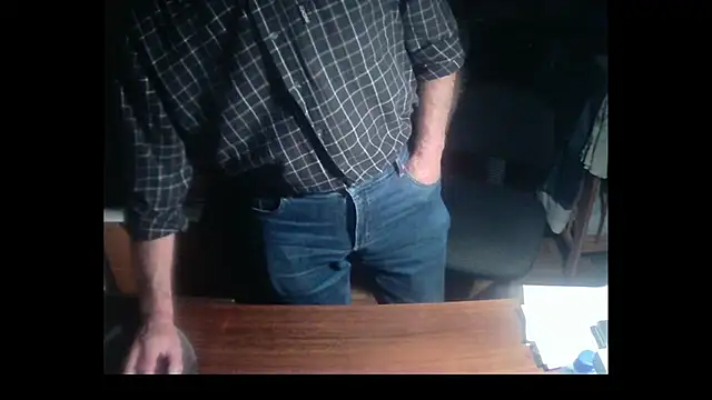 Snapshot of terrybare chatting on 15, 12, 2025 terrybare online show from 15, 12, 2025