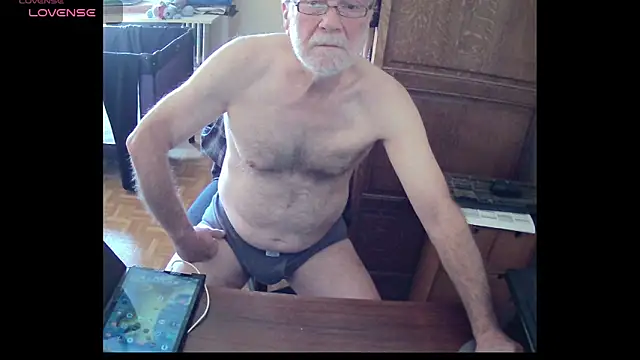 Snapshot of terrybare chatting on 15, 3, 2026 terrybare online show from 15, 3, 2026