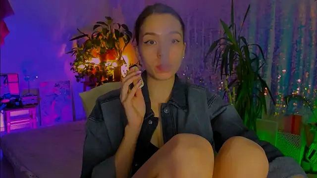 Snapshot of poli__ chatting on 2, 12, 2025 poli online show from 2, 12, 2025