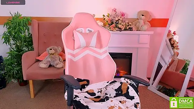 Grace and  Jacob online show from 20, 11, 2025