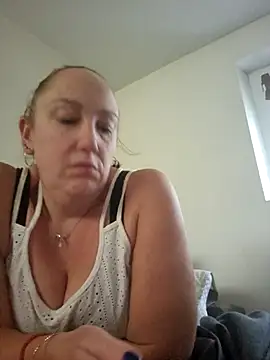 Wisie Cutie online show from 3, 11, 2025