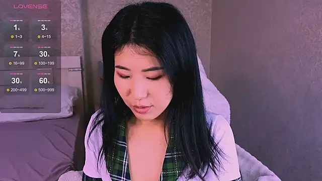 Wendy  Hills online show from 9, 10, 2025